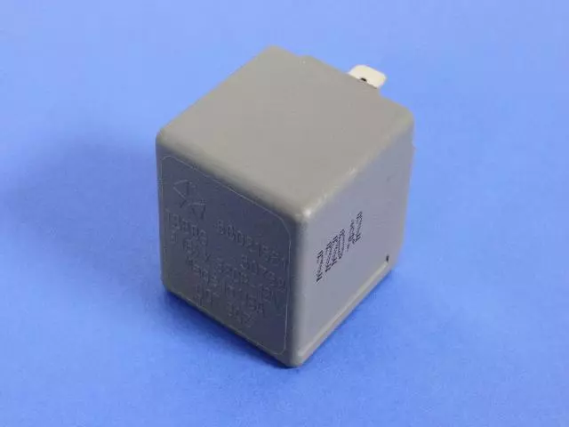 Genuine Mopar 68499026AA Flasher for Dodge & Jeep Models 3 68499026AA