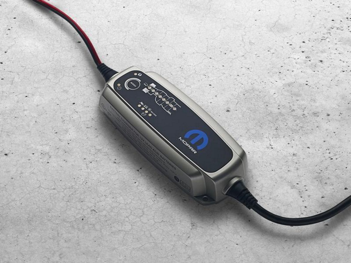 Genuine Mopar 82213378AB Battery Charger & Conditioner For Alfa Romeo Models 2 82213378AB